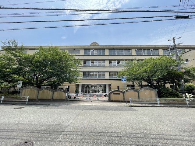 西宮市立鳴尾小学校