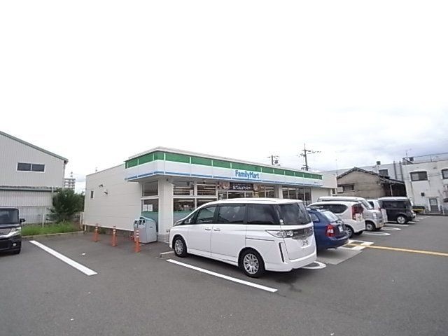 ファミリーマート 宝塚御所の前店