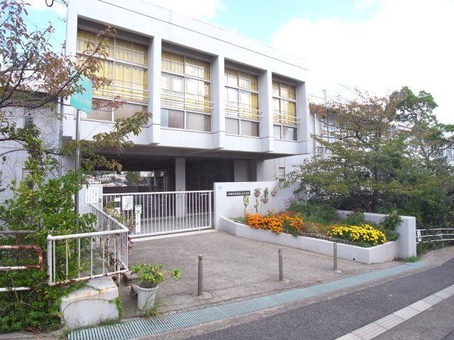 芦屋市立朝日ケ丘小学校