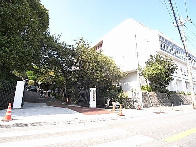 雲雀丘学園高等学校