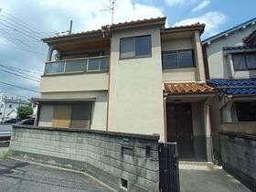 門戸岡田町貸家の外観