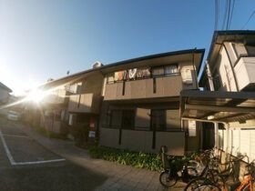 ハイカムール芦屋の外観