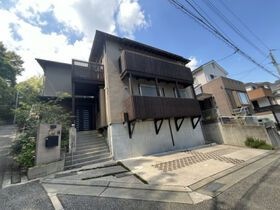 泉ガ丘貸家の外観