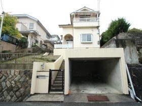 FL川西1号館の外観