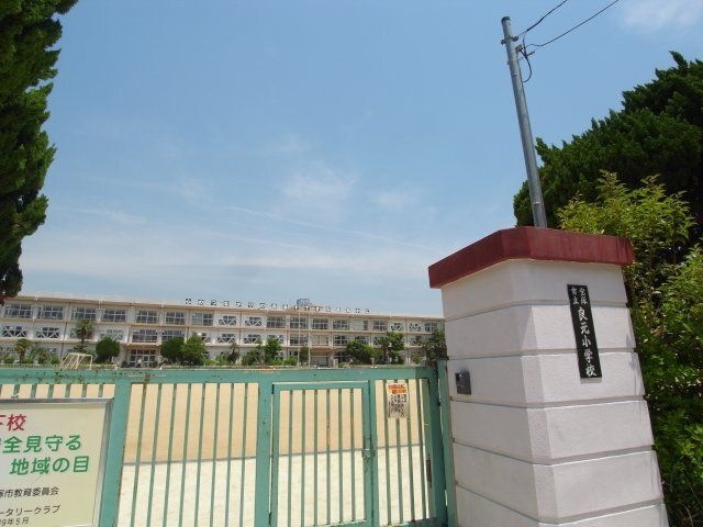 宝塚市立良元小学校
