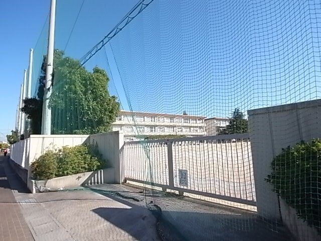西宮市立段上小学校