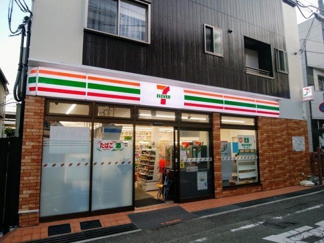 セブン-イレブン 阪急雲雀丘花屋敷駅前店