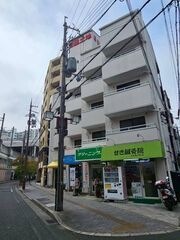 写真:中央日進ビルの外観