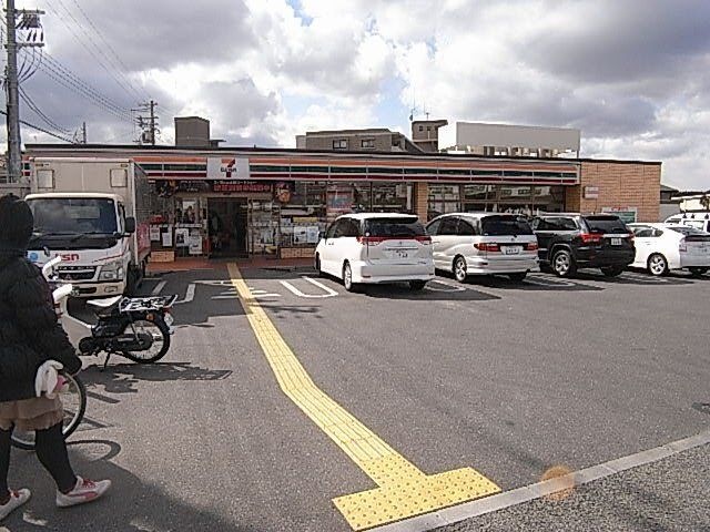 セブン－イレブン　川西東畦野２丁目店