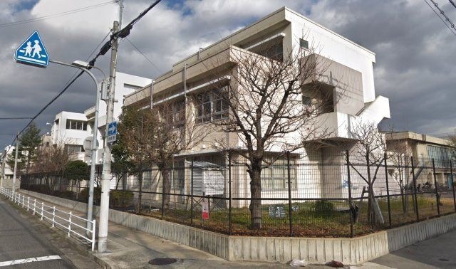 西宮市立津門小学校