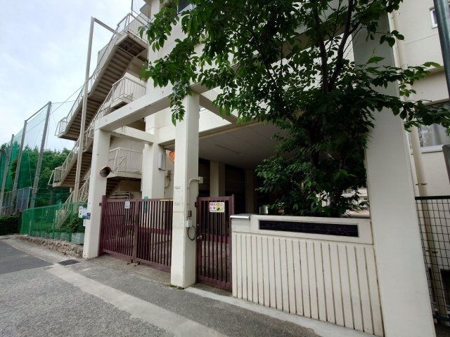 写真:神戸市立御影中学校