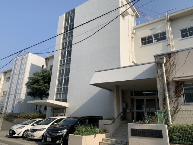 芦屋市立精道中学校