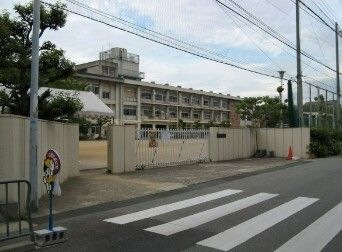 池田市立石橋小学校