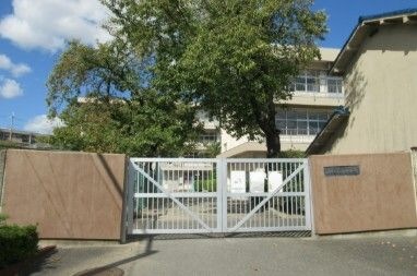 池田市立石橋中学校