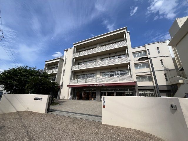 伊丹市立有岡小学校