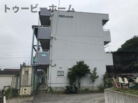 フラワーハイツCの外観