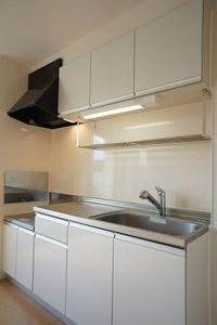 コンパクトなキッチンで掃除もラクラク