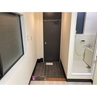 落ち着いた玄関です