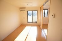 ゆったり過ごせる居間です
