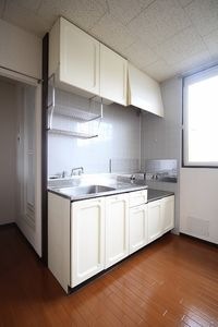 退去前のため、別部屋のお写真です。