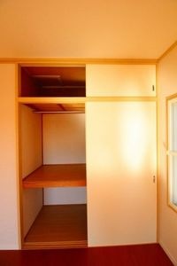 退去前のため、別部屋のお写真です。