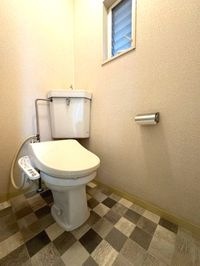 ゆったりとした空間のトイレです