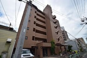 シャンポール大須の外観