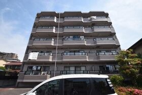 グランシャリオの外観