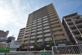 カスタリア志賀本通の外観
