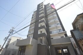 THE RESIDENCE SAKURAYAMA WESTの外観