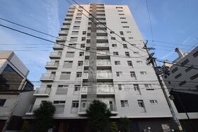 カスタリア伏見の外観