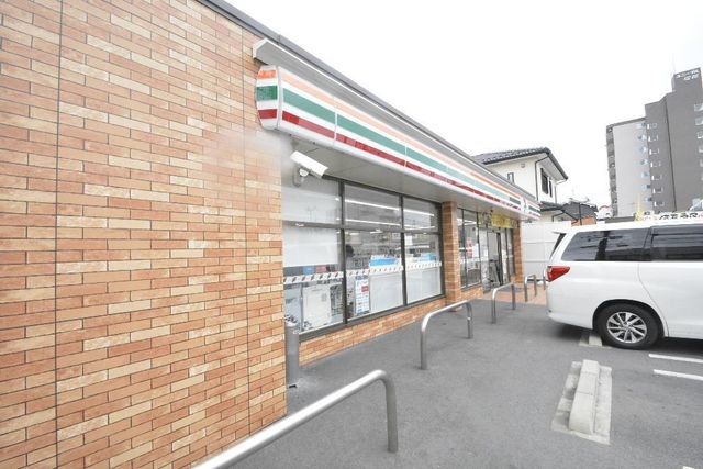 セブンイレブン名古屋弥富通5丁目店