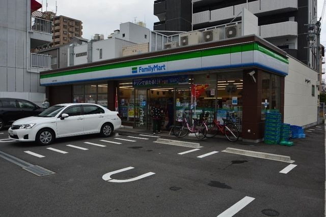 ファミリーマート名古屋千代田店