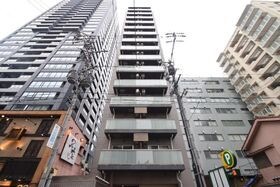 ライブコート泉の外観