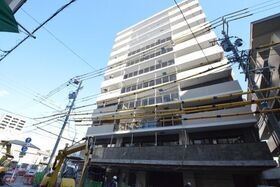 リシュドール堀田駅東の外観