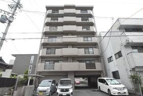 クレストステージ御器所の外観