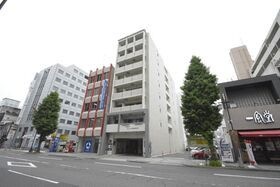 グランシャリオ栄の外観