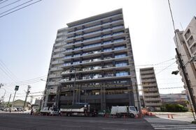 グランルクレ新栄イーストの外観