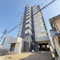 THE RESIDENCE SAKURAYAMA WESTの外観