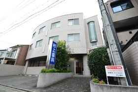 メゾン村上の外観