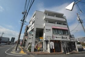 アルファ八田の外観
