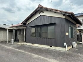 川辺町中川辺貸家の外観