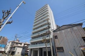 ブリリアコート金山の外観