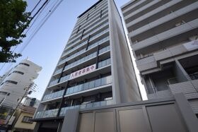 ルネフラッツ庄内通駅前の外観