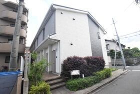 ポートパレス東海通の外観