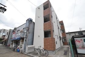 レガーレ尾頭橋の外観
