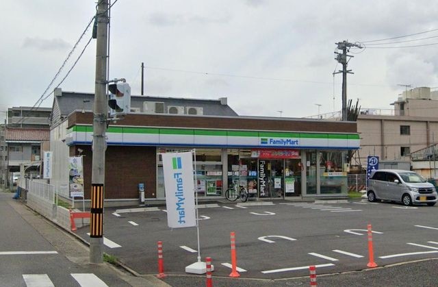 写真：ファミリーマート千成西店