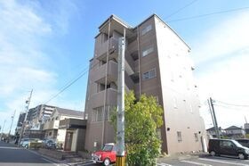 カトルセゾンの外観
