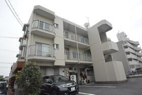 マンション善の外観