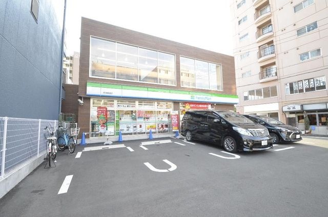 ファミリーマート尾頭橋通店